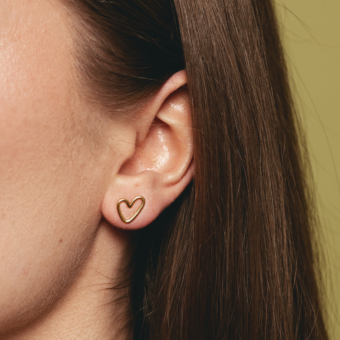 Earrings| MINIMALIST HEART