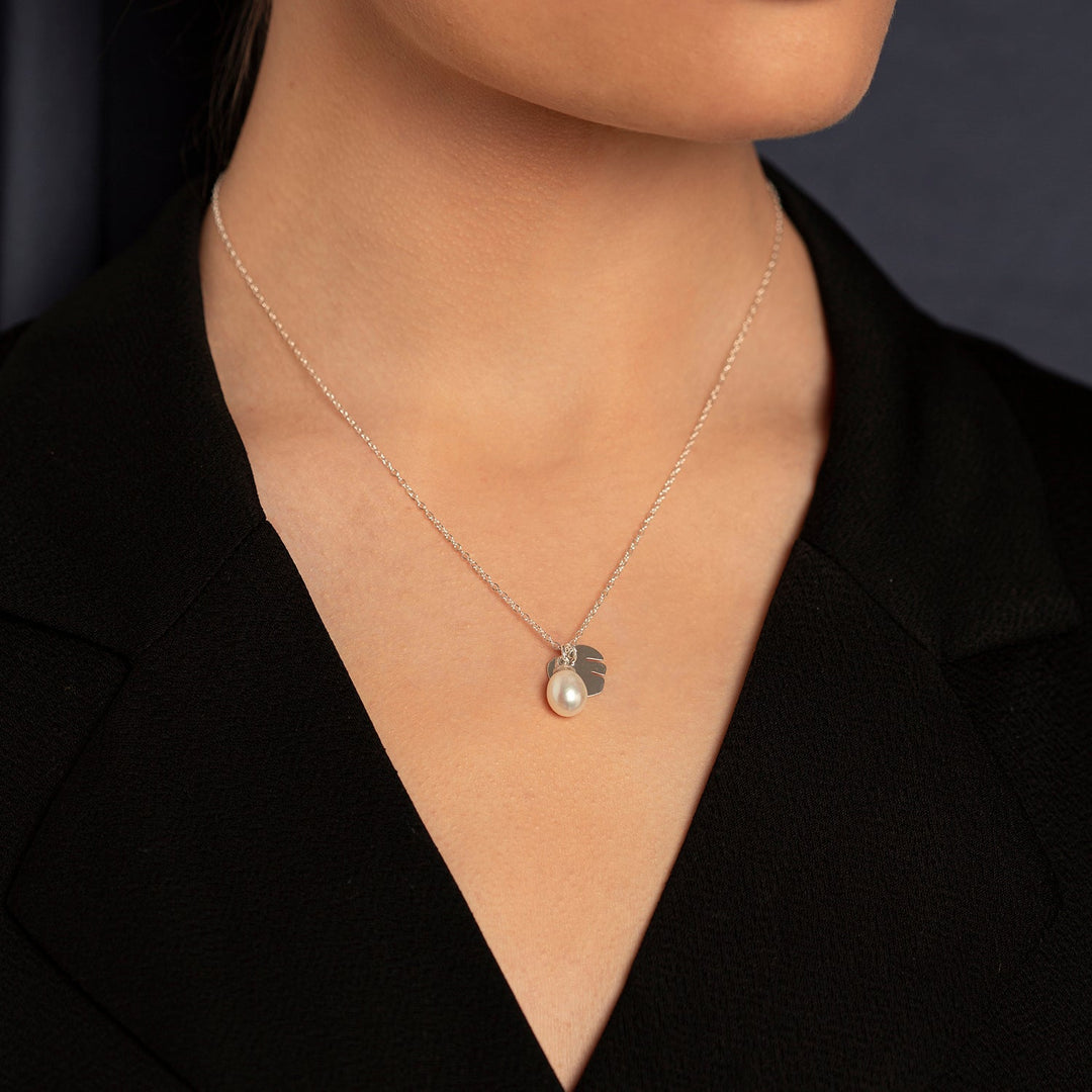 Necklace "Pearl and Monstera" 925 Silver